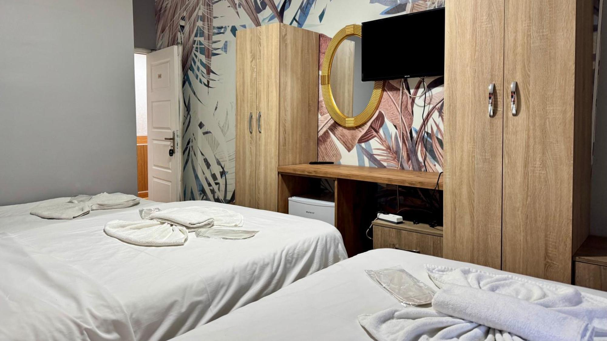 Rozza Hotel — Photos 1